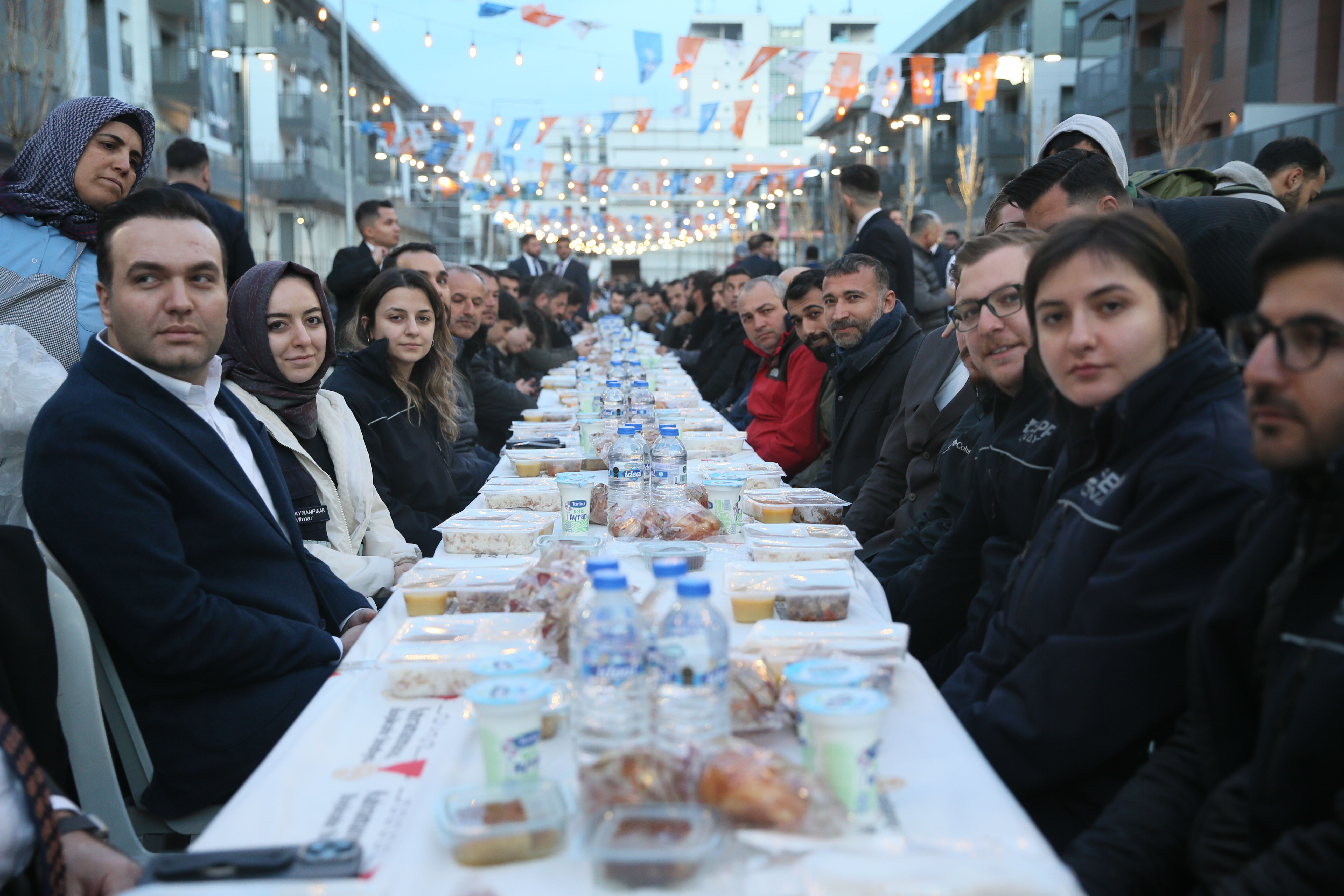 AK Parti Gençlik Kolları Genel Başkanı İbiş, Kahramanmaraş'ta iftar programında konuştu: