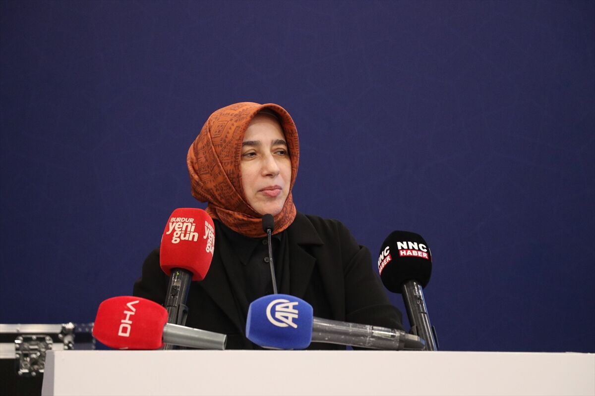 AK Parti Grup Başkanvekili Zengin, Burdur'da iftar programında konuştu: