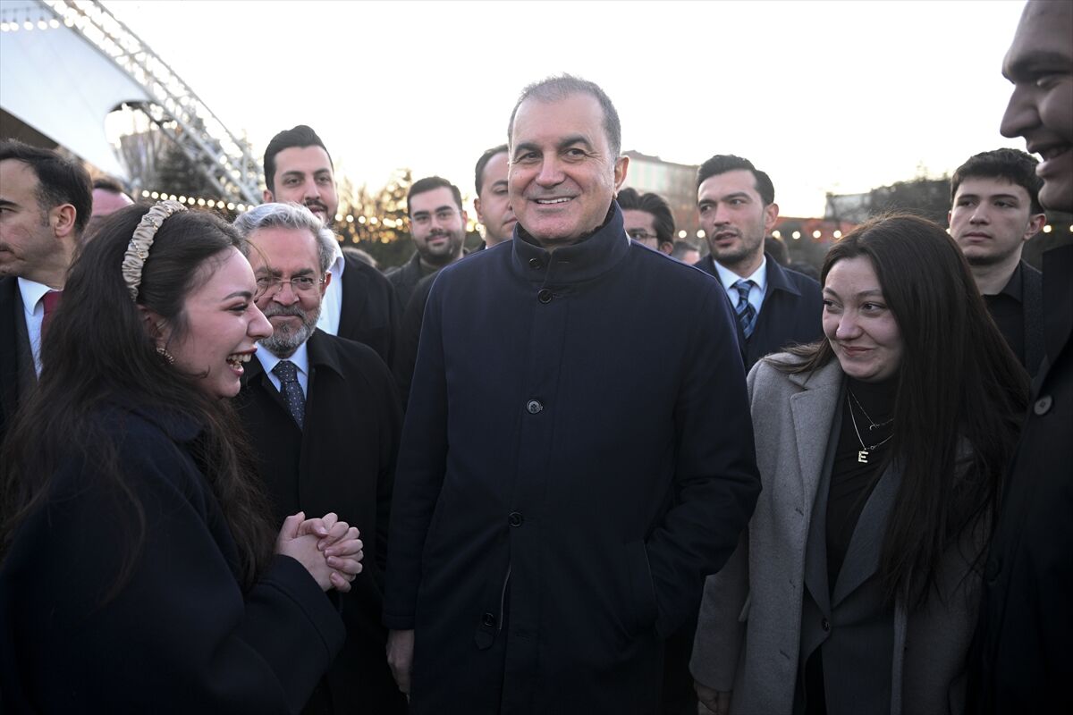 AK Parti Sözcüsü Çelik, Ankara Üniversitesi'nde iftar programına katıldı: