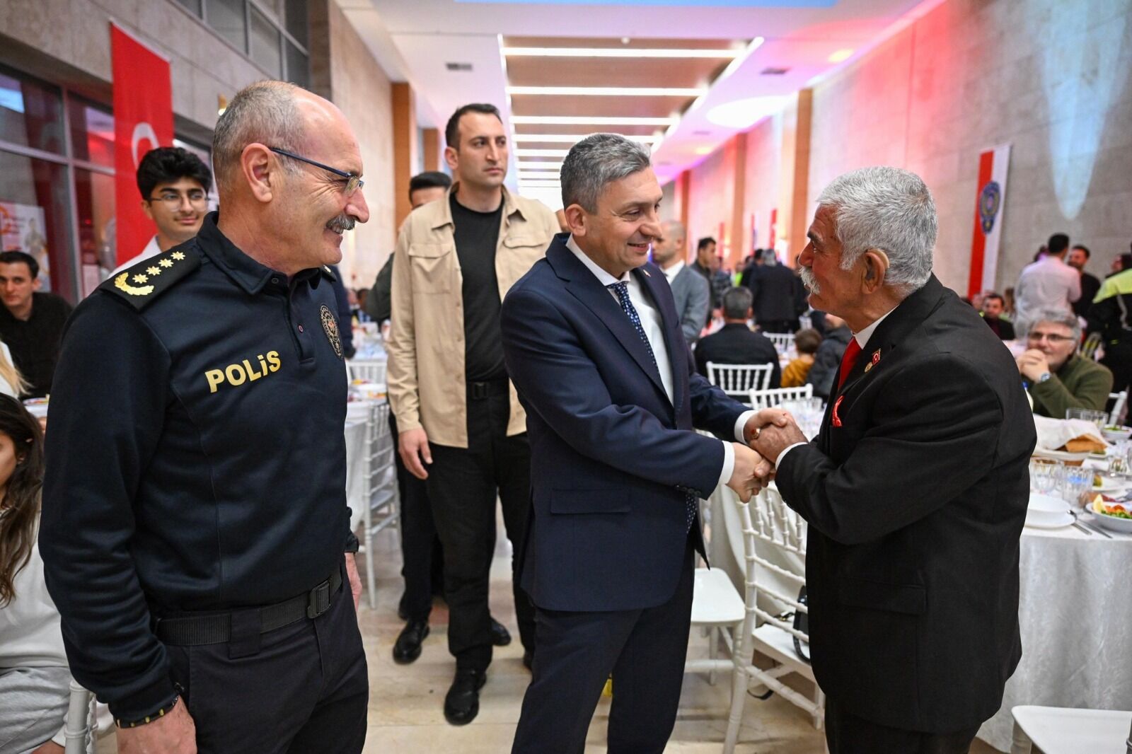 Antalya'da şehit aileleri ve gaziler için iftar programı düzenlendi