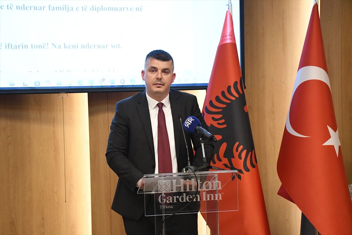 Arnavutluk Türkiye Mezunları Derneği, Tiran'da iftar programı düzenledi