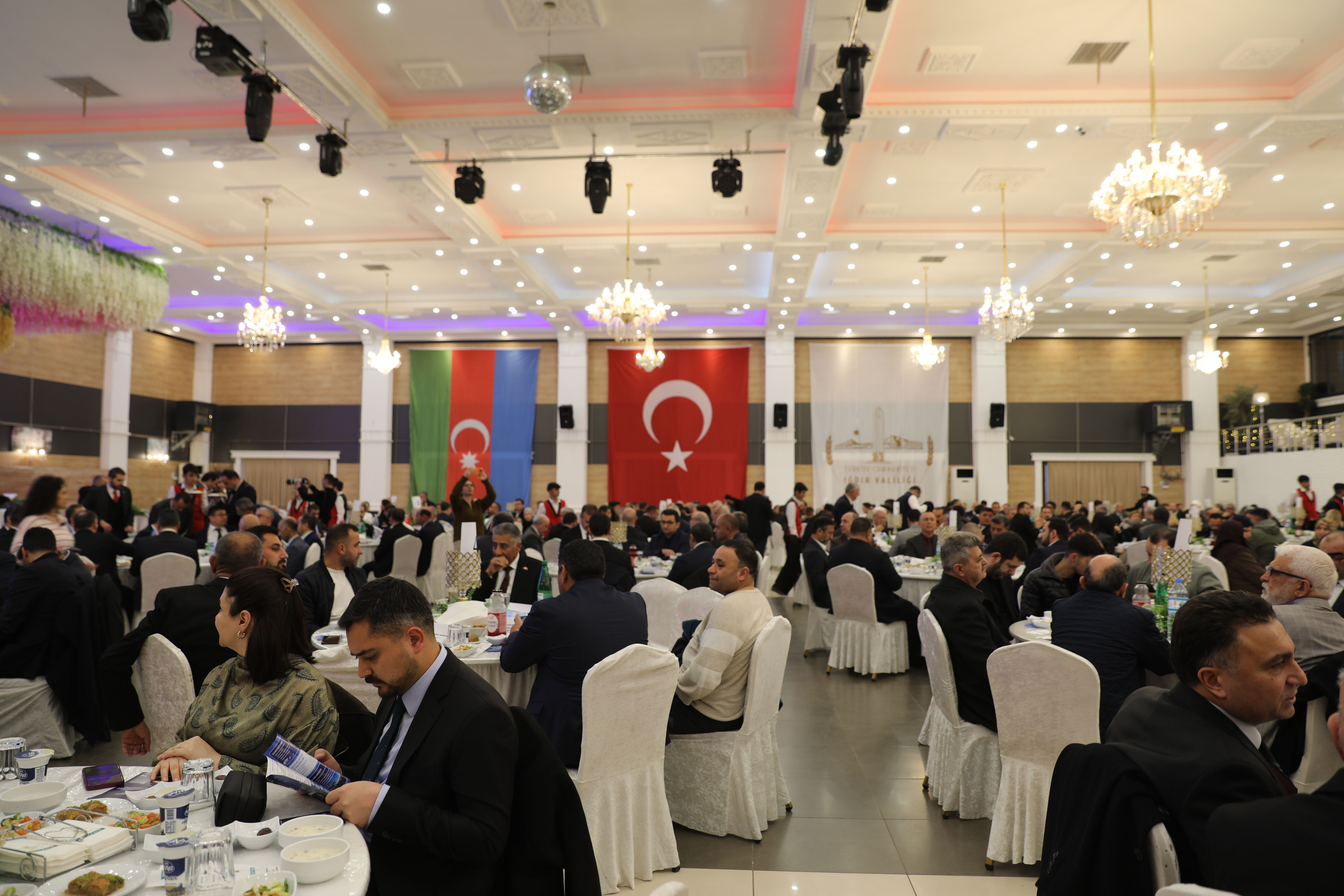 Azerbaycan Dini Kurumlar Komitesi Iğdır'da iftar programı düzenledi