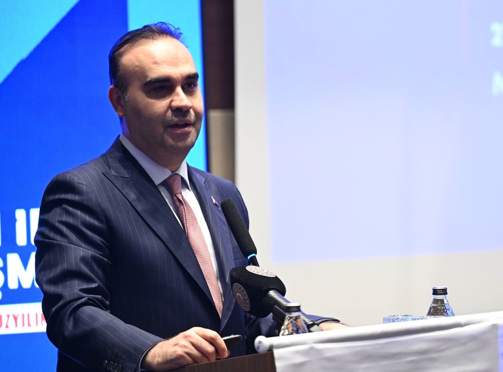 Bakan Kacır, 'Milli İrade Buluşmaları: Türkiye Yüzyılı'nda Sanayi' programına katıldı