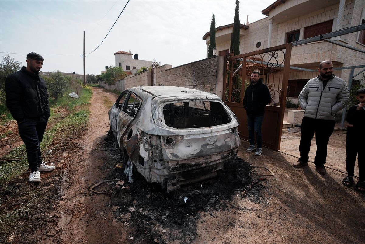 Batı Şeria'da evleri kundaklanan Deyr Hatab sakinleri yaşadıkları korku dolu anları anlattı: