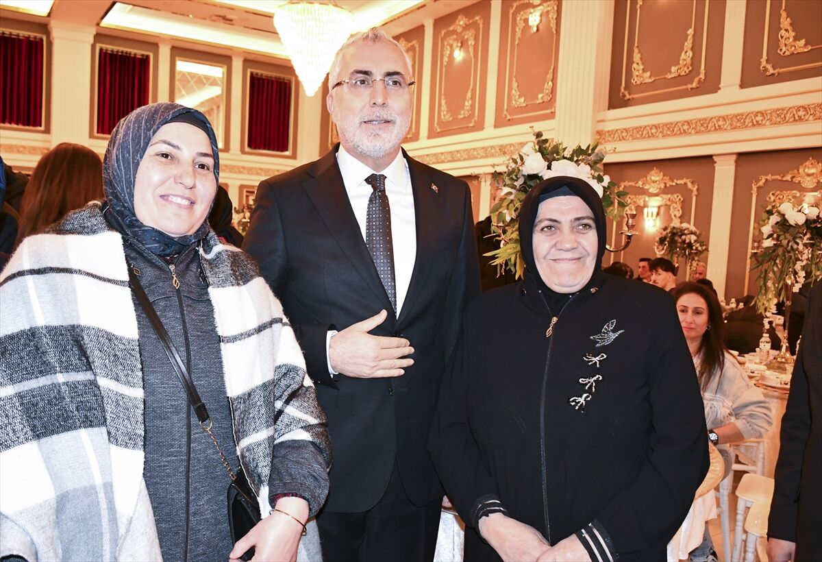 Çalışma ve Sosyal Güvenlik Bakanı Işıkhan, Batman'da iftar programında konuştu: