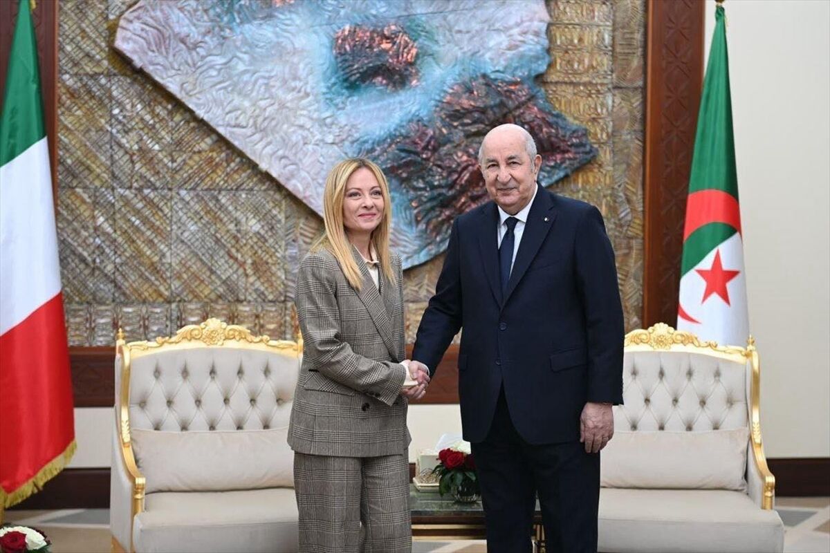 Cezayir Cumhurbaşkanı Tebbun ile İtalya Başbakanı Meloni görüştü