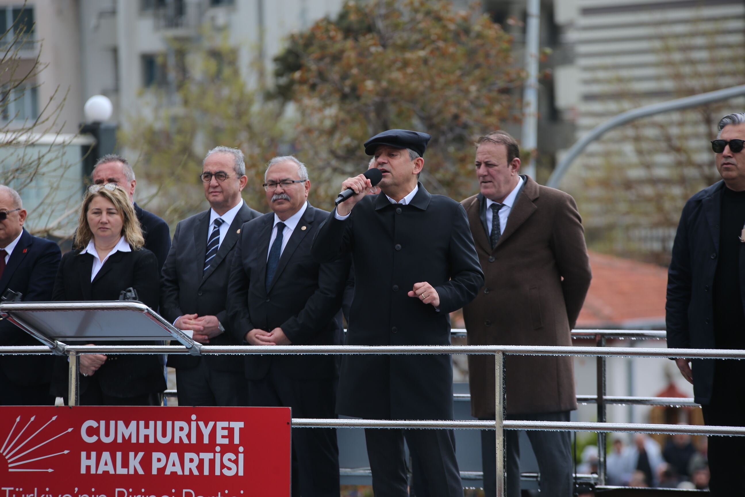 CHP Genel Başkanı Özel, Aydın'da 'Millet İradesine Sahip Çıkıyor' mitinginde konuştu: