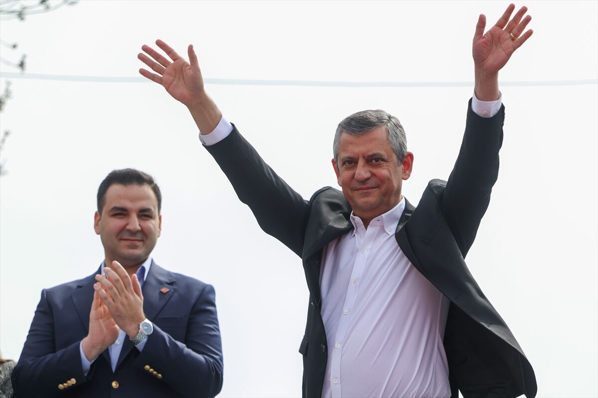 CHP Genel Başkanı Özel, partisinin Uşak mitinginde konuştu: