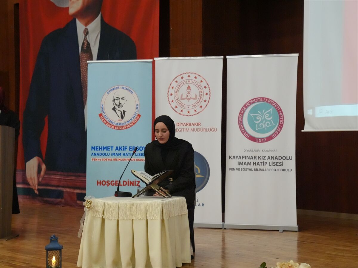 Diyarbakır'da Kur'an-ı Kerim'i Güzel Okuma Yarışması bölge finali yapıldı