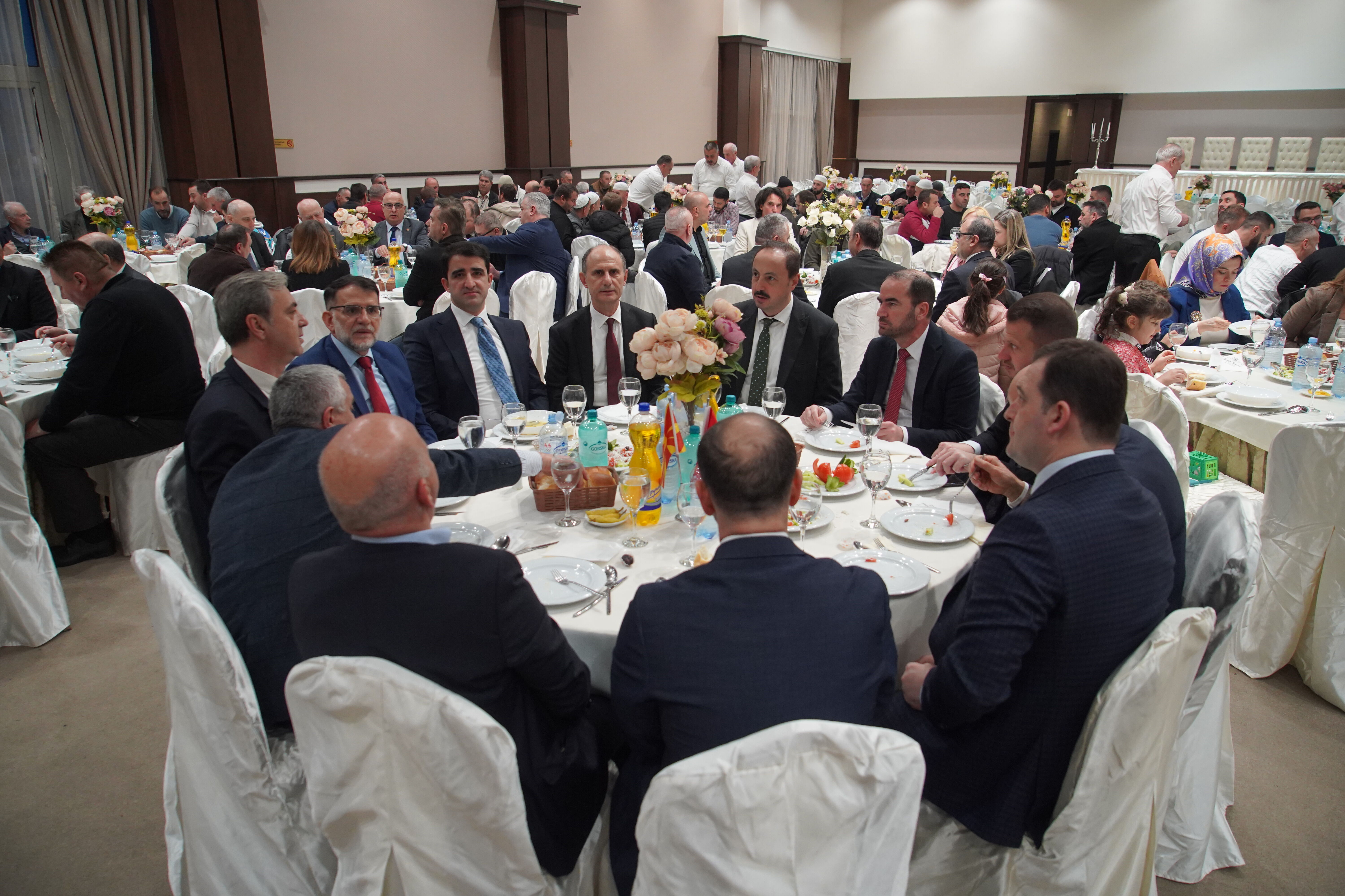 Edirne Valiliği, Kuzey Makedonya'da iftar programı düzenledi