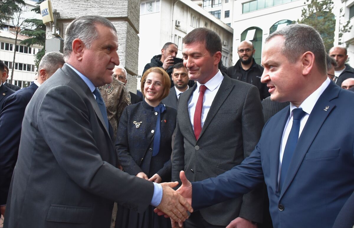 Gençlik ve Spor Bakanı Bak, Arda Güler'in yaklaşık 70 metreden attığı golü değerlendirdi: