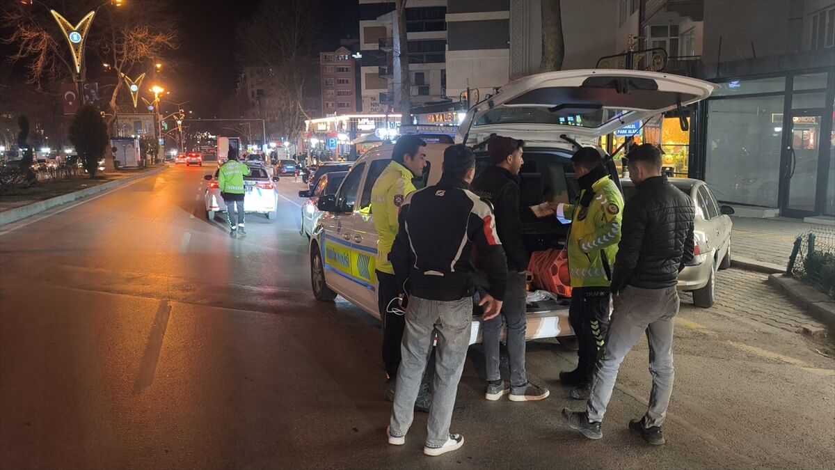 Kütahya'da otomobiliyle drift yapan sürücüye 140 bin lira ceza kesildi