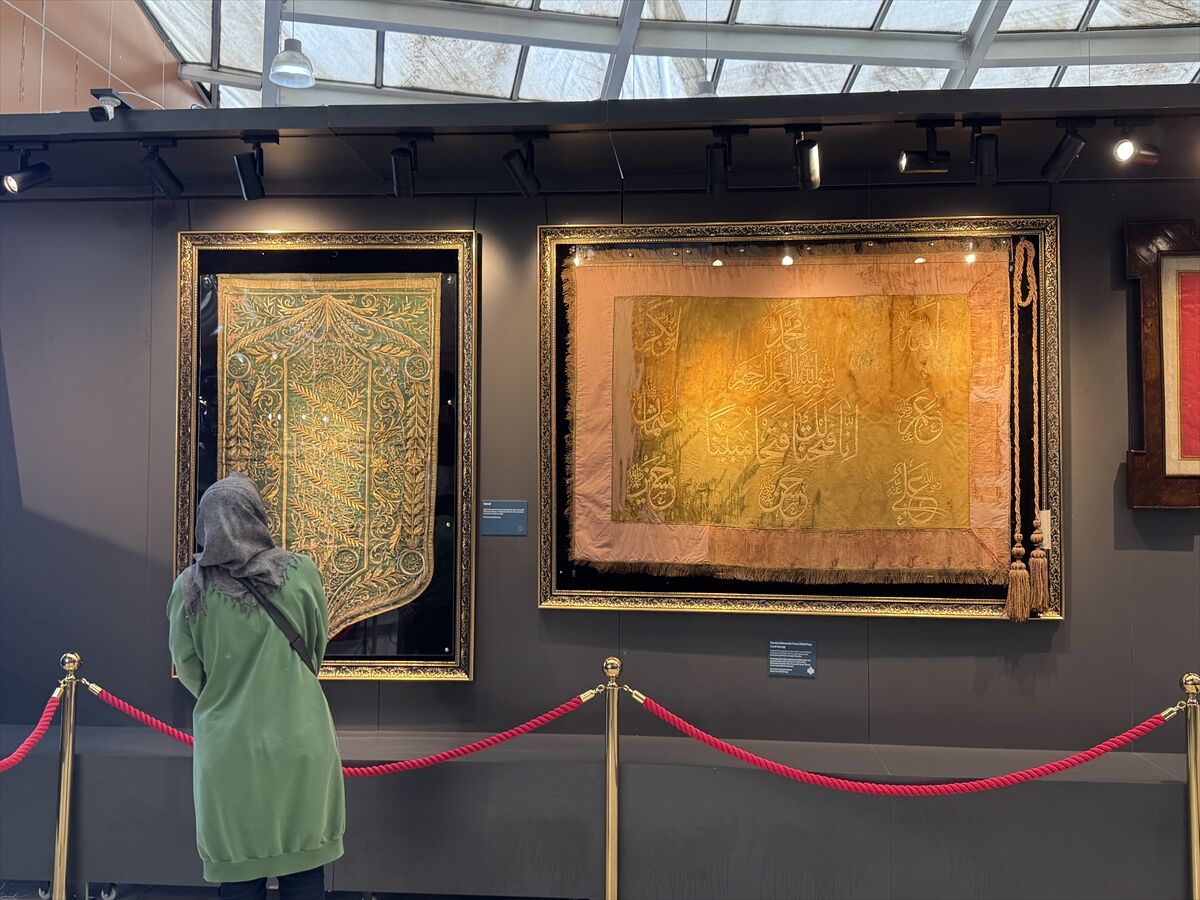 Malatya'da 'Kutsal Emanetler ve Vakıf Eserleri Sergisi' açıldı