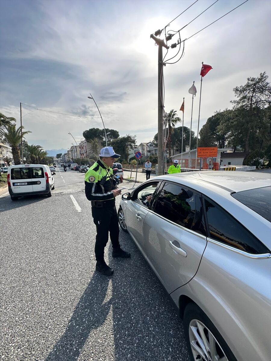 Marmaris'e bayramda yaklaşık 44 bin araç giriş yaptı