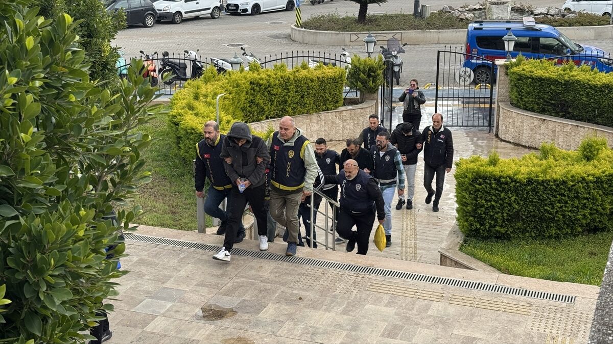 Muğla merkezli dolandırıcılık operasyonunda yakalanan 4 zanlı tutuklandı