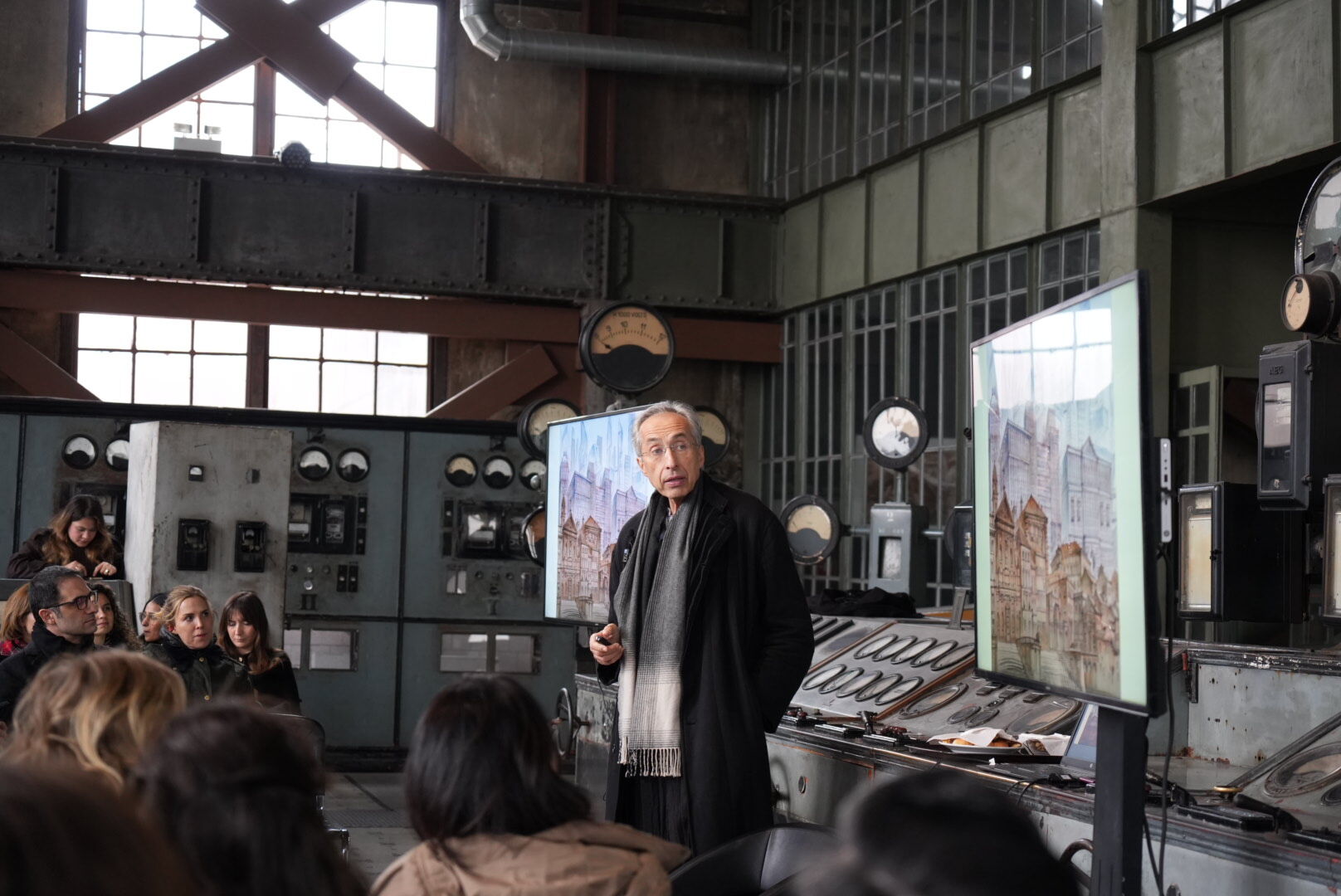 'Sergei Tchoban: Zaman Katmanları Arasında' sergisi Enerji Müzesi'nde açıldı