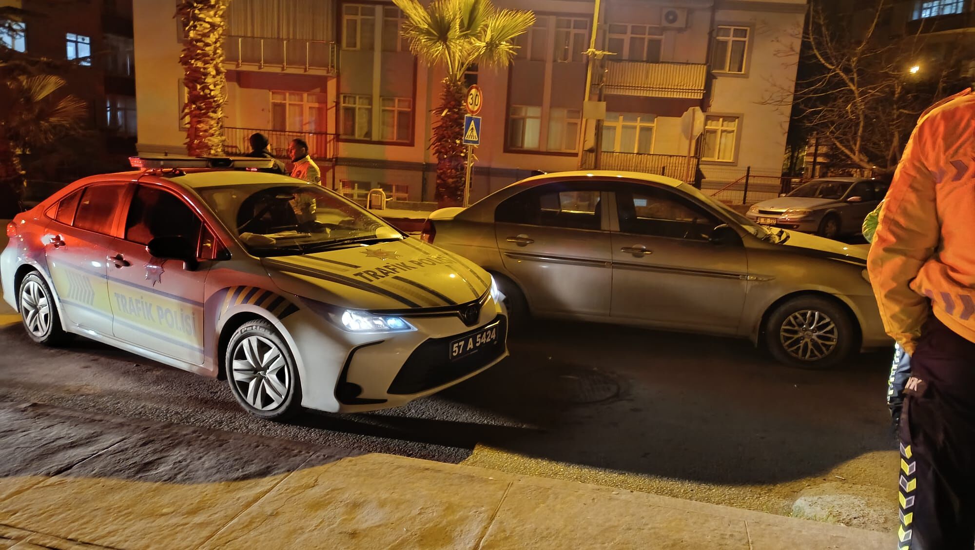 Sinop'ta tartıştığı sürücünün önünü kesen alkollü sürücüye 205 bin lira ceza uygulandı