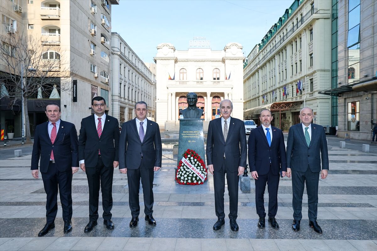 TBMM Başkanı Kurtulmuş, Romanya'daki Atatürk Anıtı'nı ziyaret etti