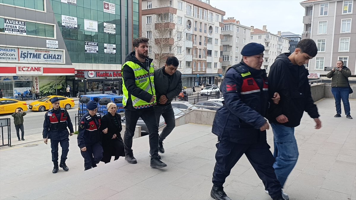 Tekirdağ merkezli dolandırıcılık operasyonunda 8 zanlı yakalandı