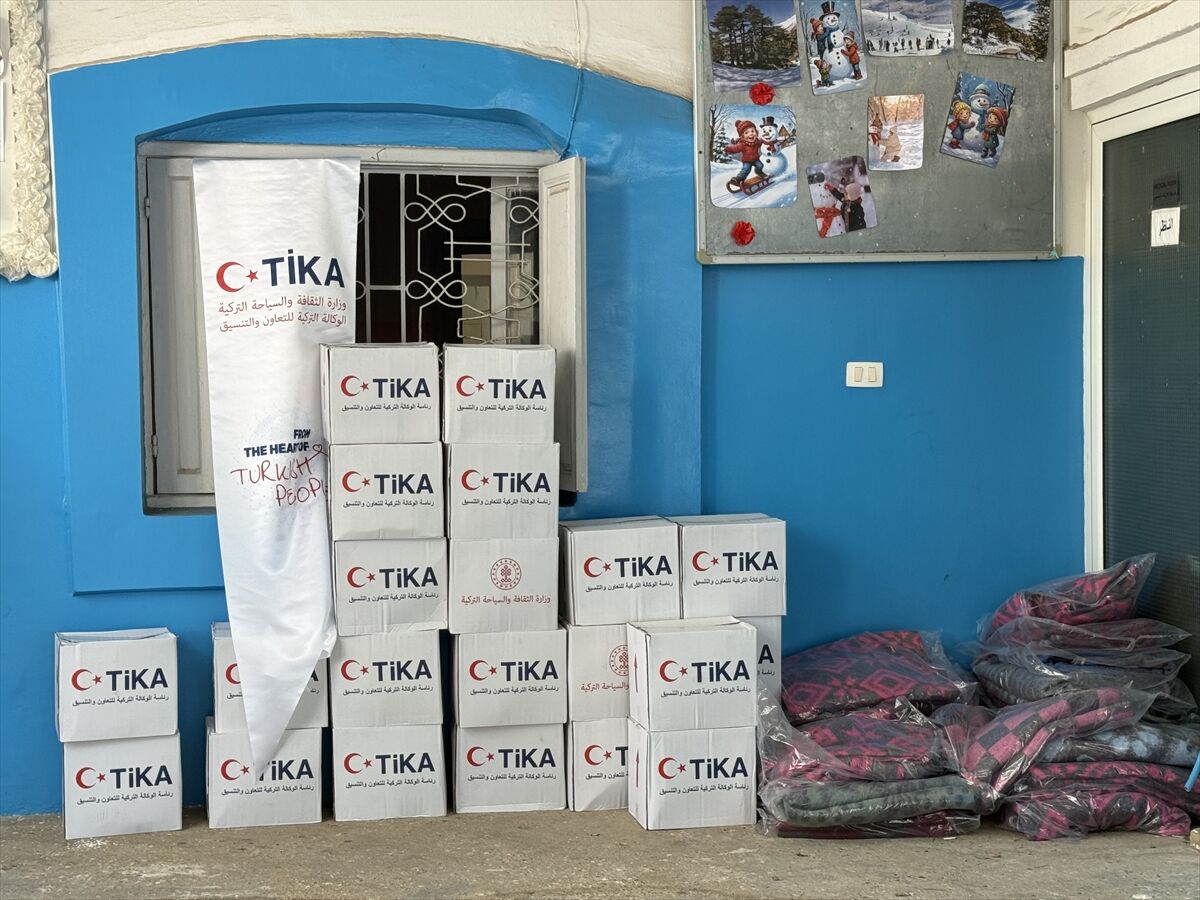 TİKA'dan İsrail saldırıları nedeniyle yerinden edilen Lübnanlılara insani yardım desteği