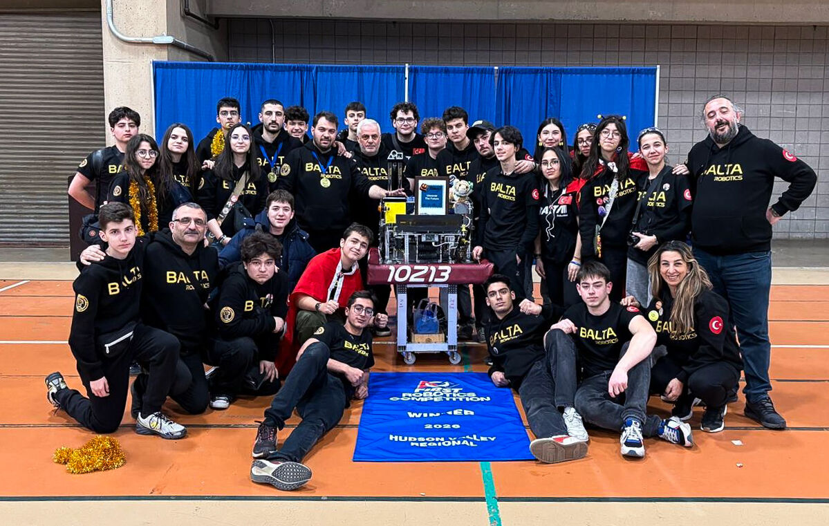 Türk lise takımı ABD'deki robotik yarışmada şampiyon oldu