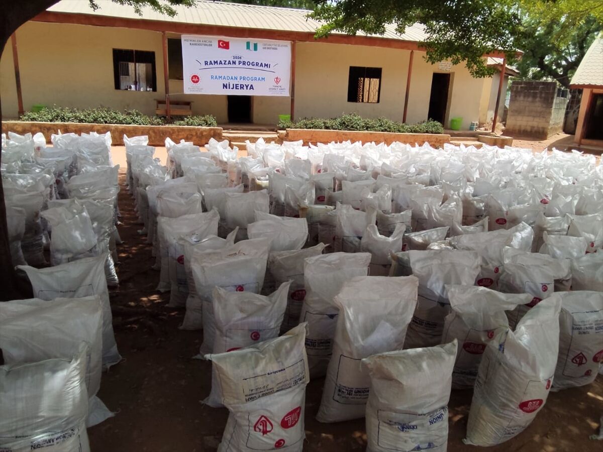 Türkiye Diyanet Vakfı, Nijerya'da ihtiyaç sahiplerine gıda kolisi dağıttı