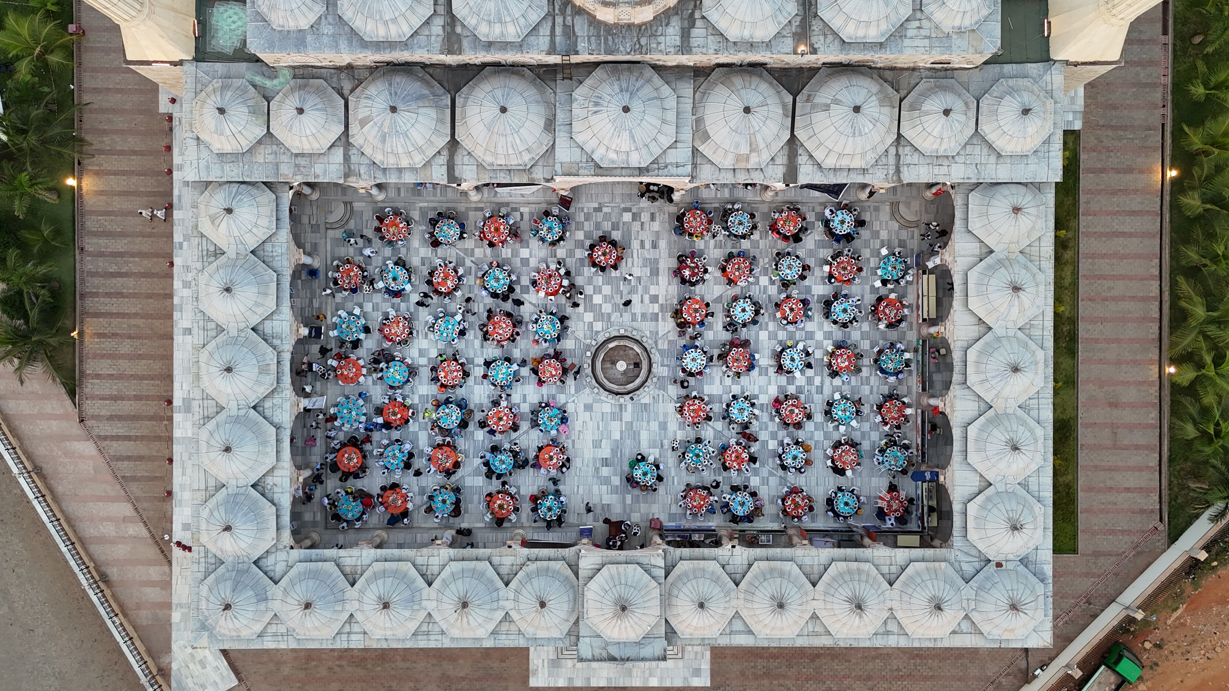 Türkiye'den Gana'da 1000 yetime iftar