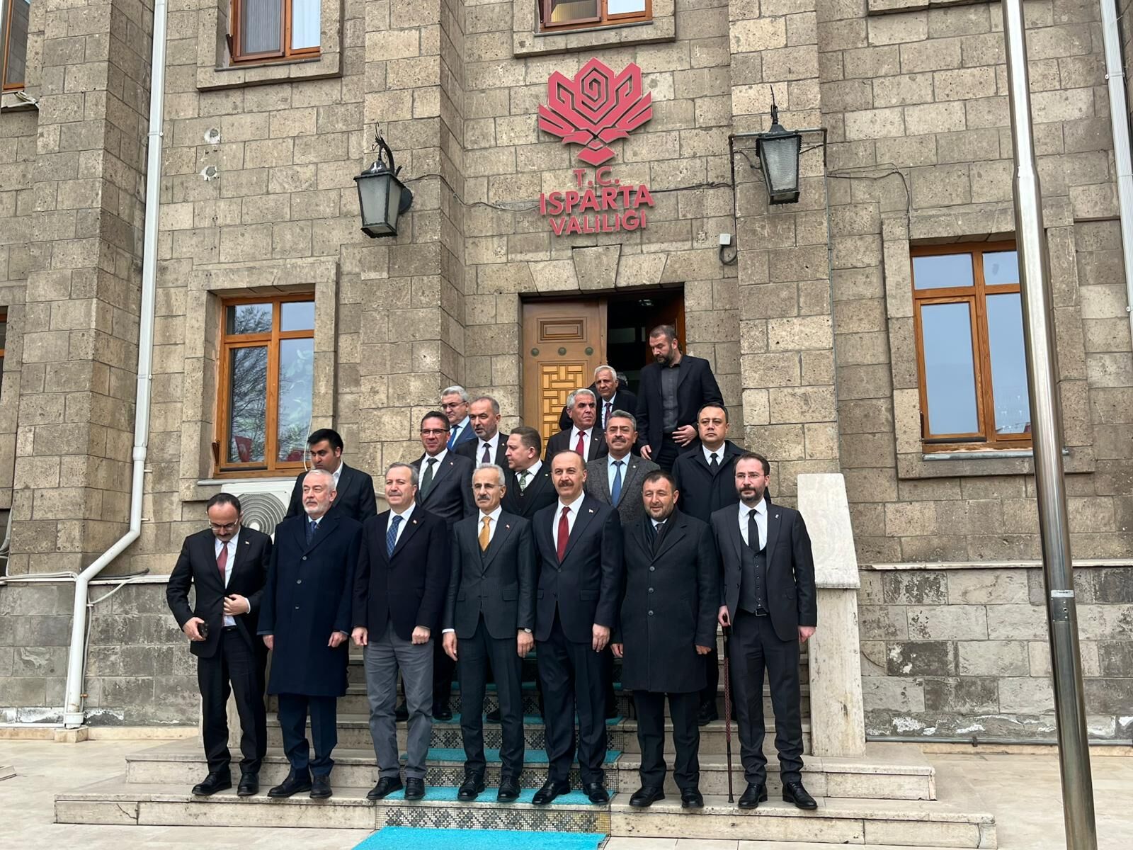 Ulaştırma ve Altyapı Bakanı Uraloğlu Isparta'da ziyaretlerde bulundu: