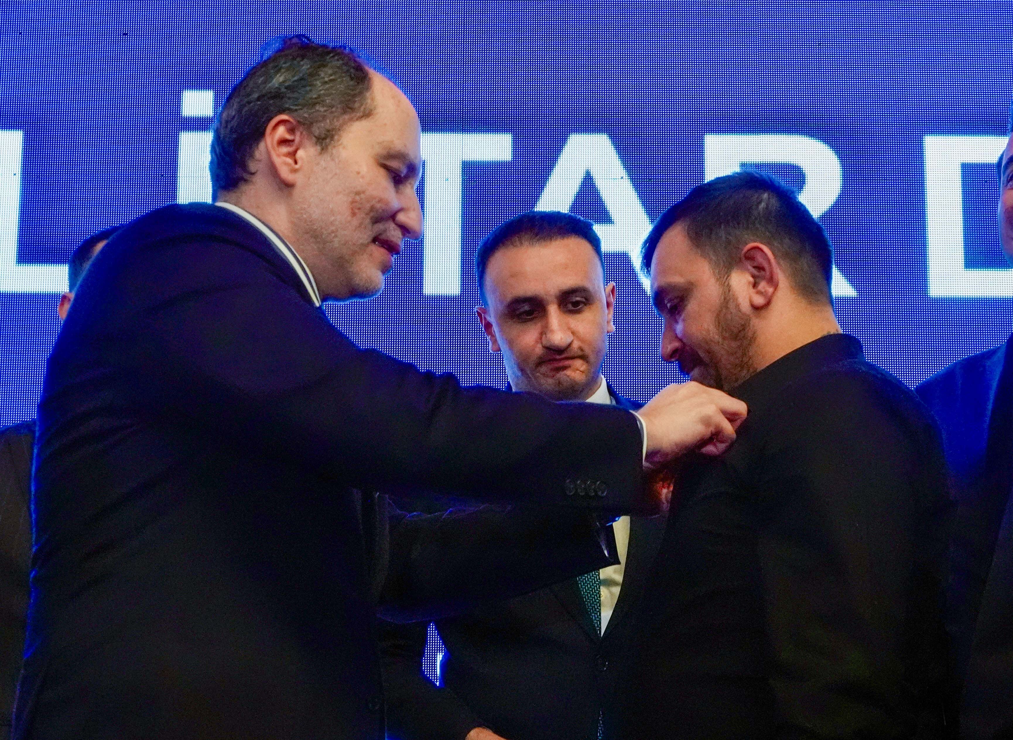 Yeniden Refah Partisi Genel Başkanı Erbakan, Esenyurt'ta iftar programına katıldı