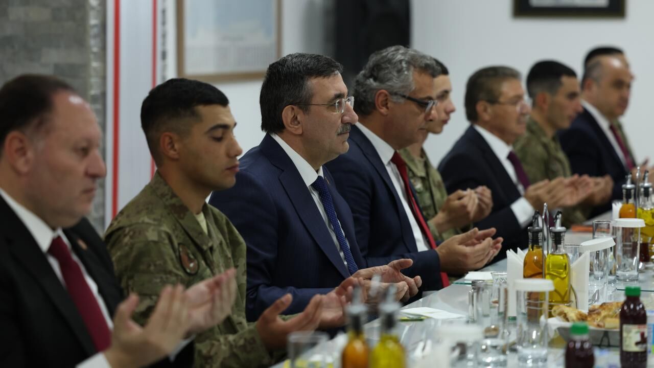 Cevdet Yilmaz Iftar Aa 2444260