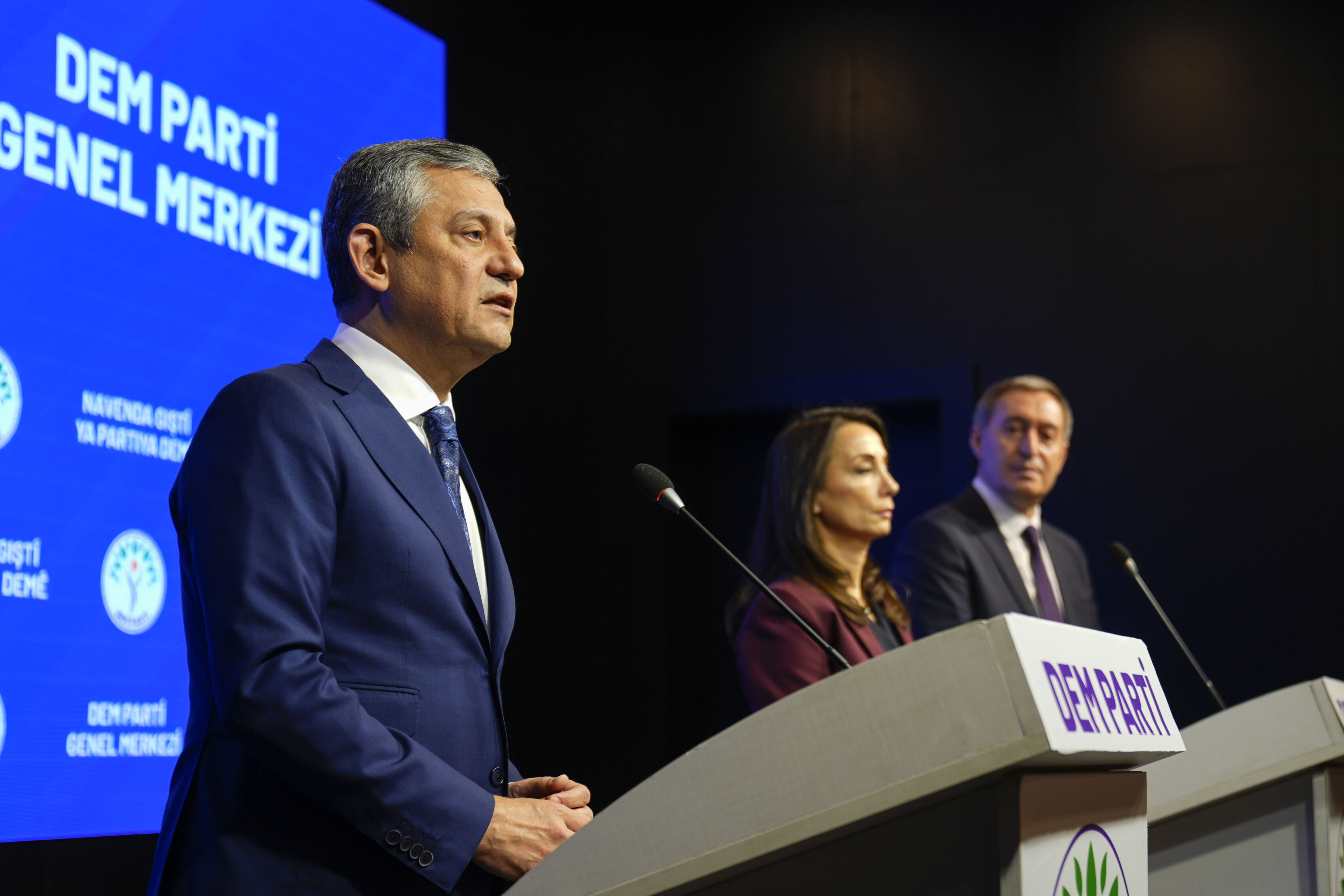 CHP Genel Başkanı Özgür Özel, DEM Parti'yi ziyaret etti: