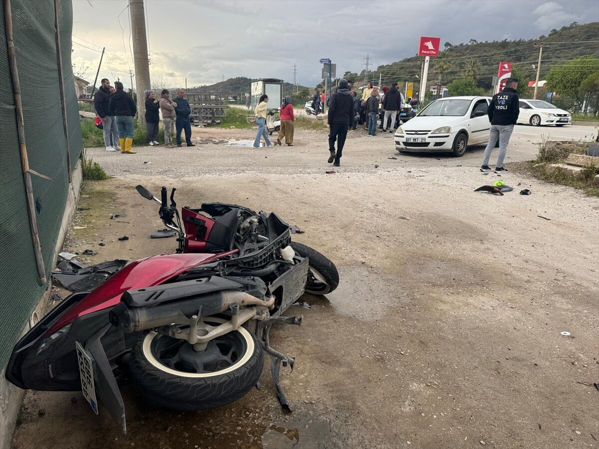 Fethiye'de otomobille çarpışan motosikletin sürücüsü öldü