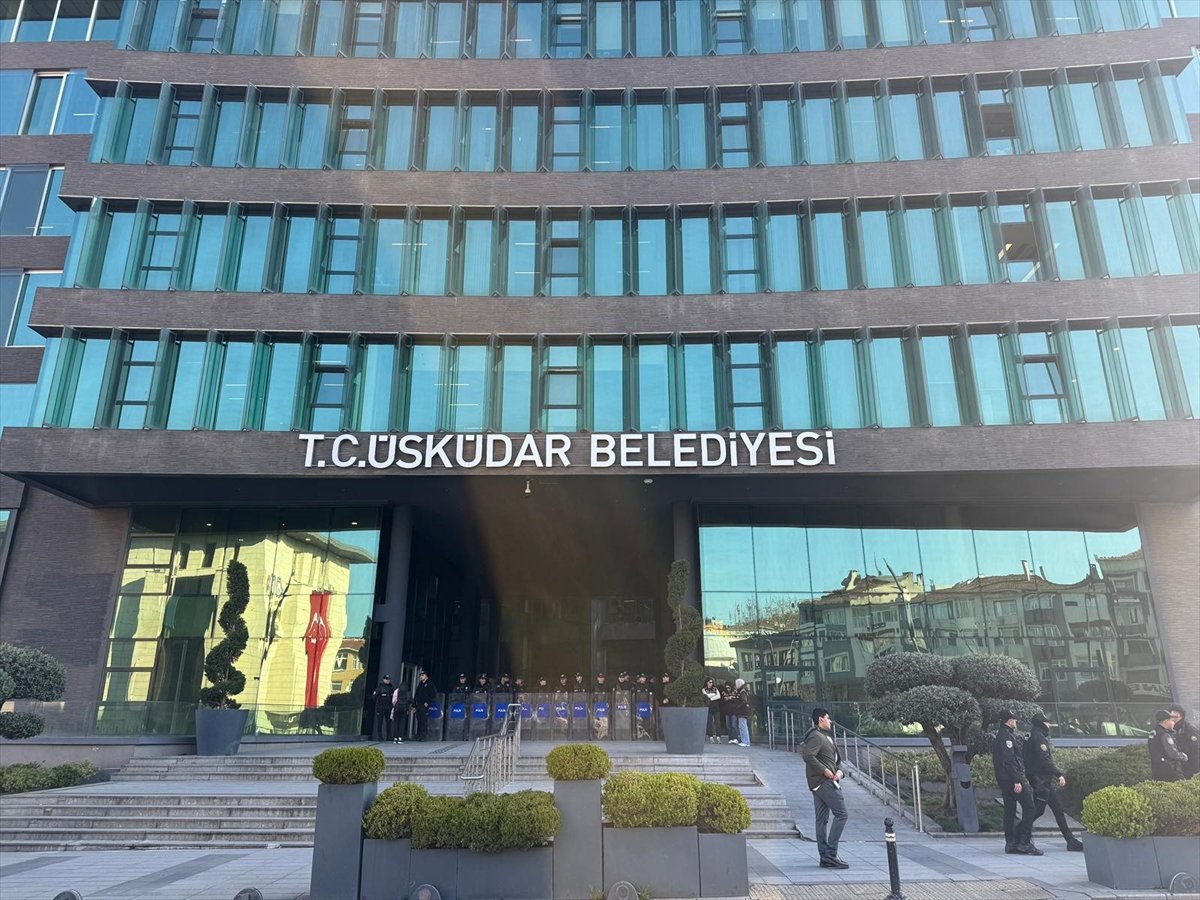 GÜNCELLEME - Üsküdar Belediyesine yönelik usulsüzlük soruşturmasında 20 şüpheli gözaltına alındı