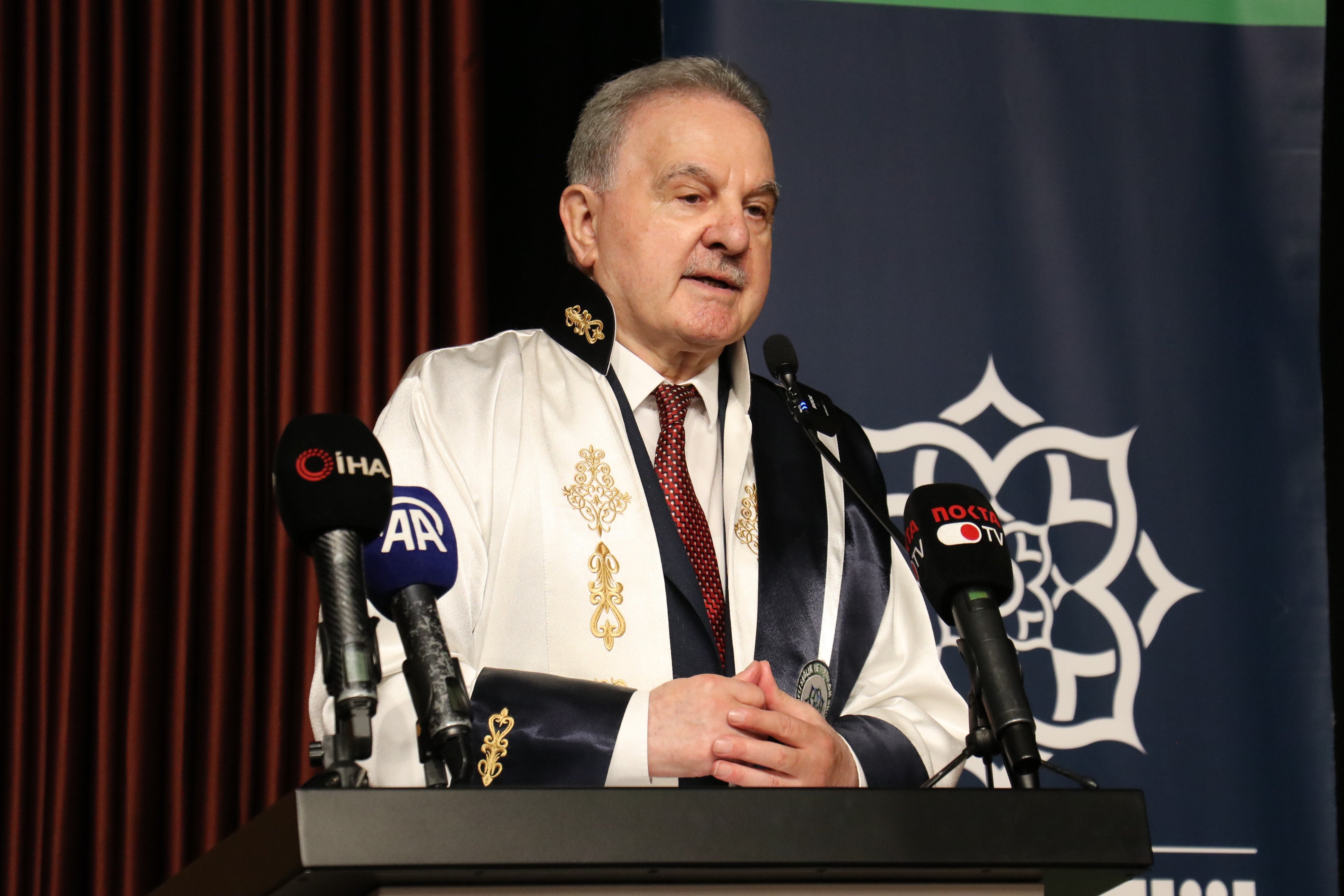 KOSTÜ'den eski Almanya Cumhurbaşkanı Wulff'a fahri doktora