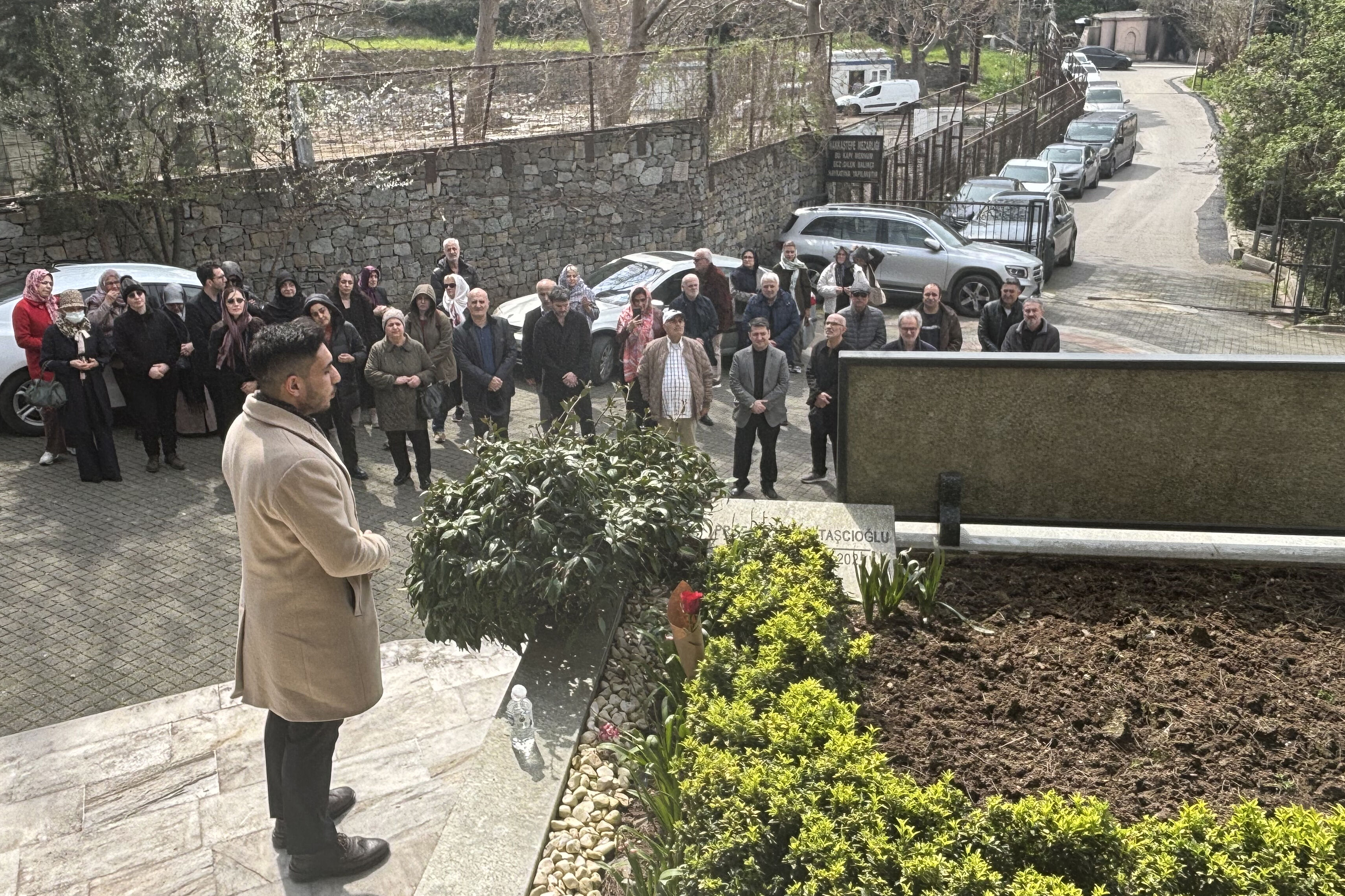 Prof. Dr. Cemil Taşcıoğlu vefatının 6. yılında mezarı başında anıldı