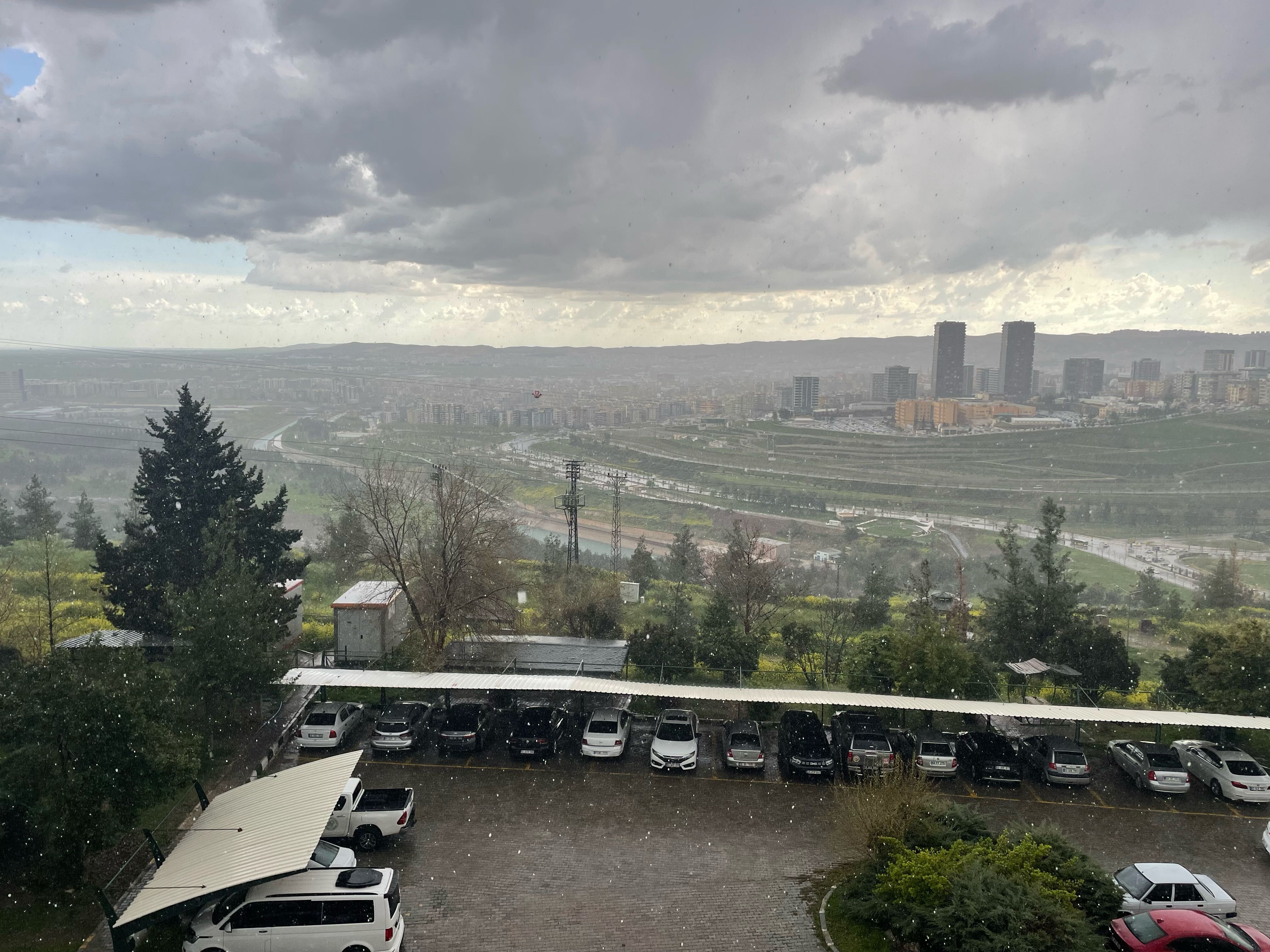 Şanlıurfa'da sağanak etkili oldu