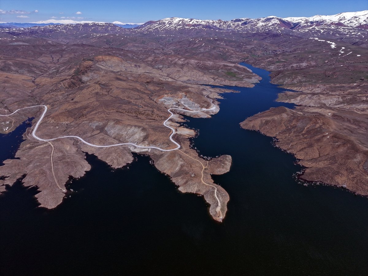 Sivas'ta Kızılırmak'ın ilk suyunu tutan İmranlı Barajı yüzde 100 doluluğa ulaştı