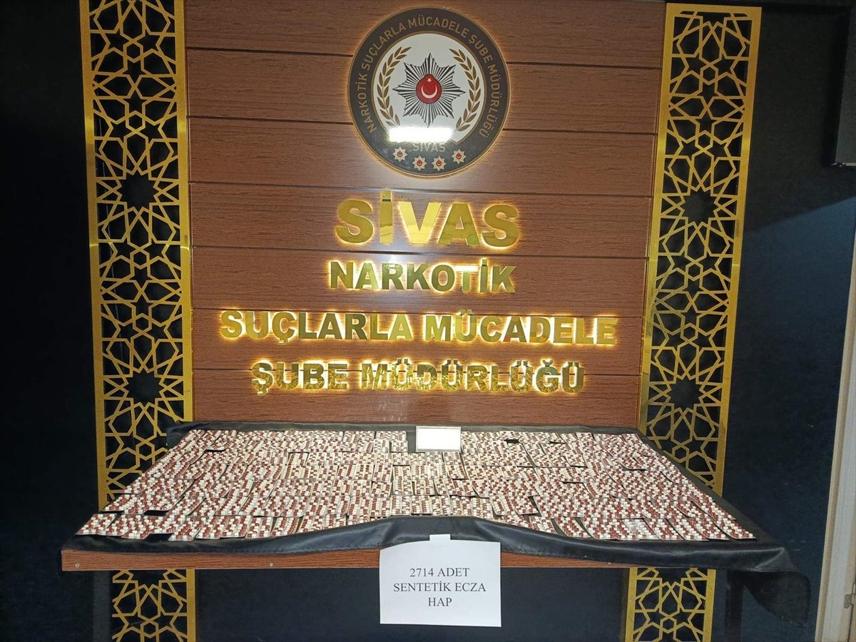 Sivas'ta uyuşturucu operasyonunda 4 şüpheli tutuklandı