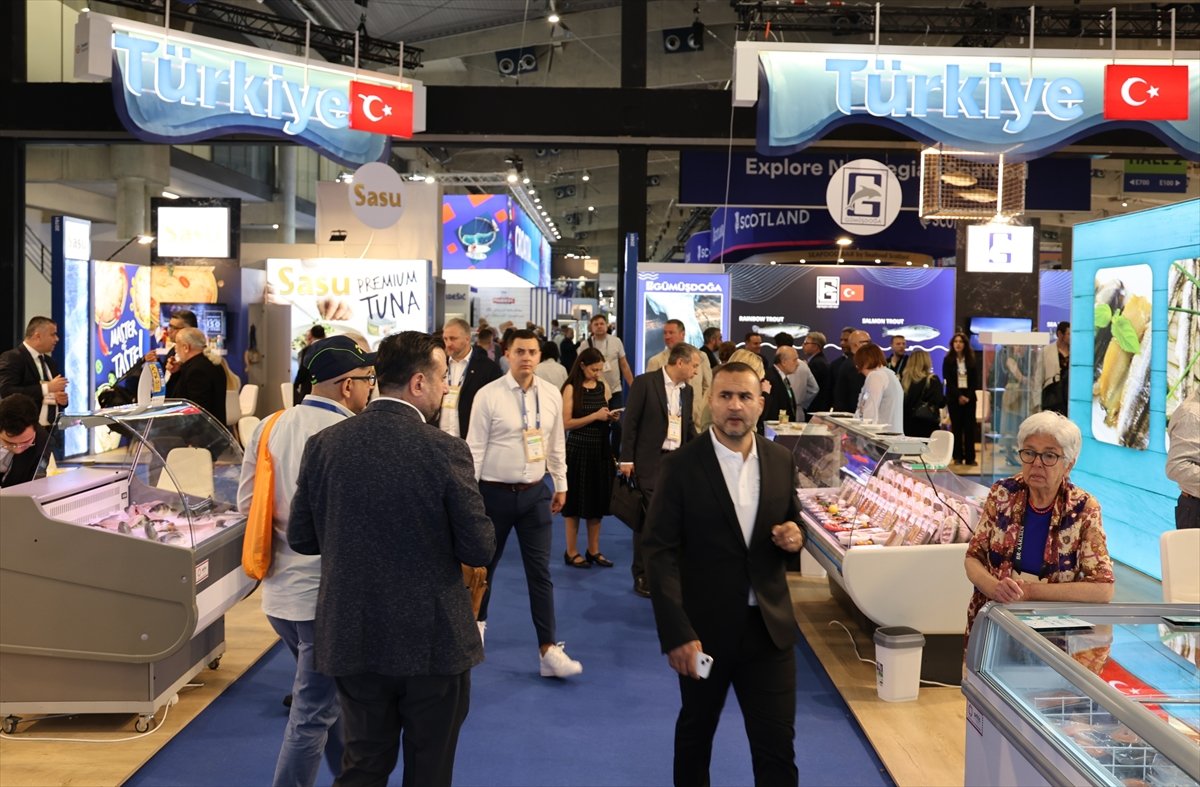 Türk su ürünleri sektöründen İspanya'da düzenlenen deniz ürünleri fuarına çıkarma