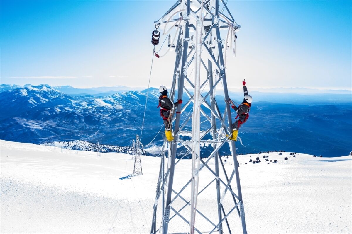 Adm Elektrik'ten 5 yılda 48,7 milyar liralık altyapı yatırımı hedefi