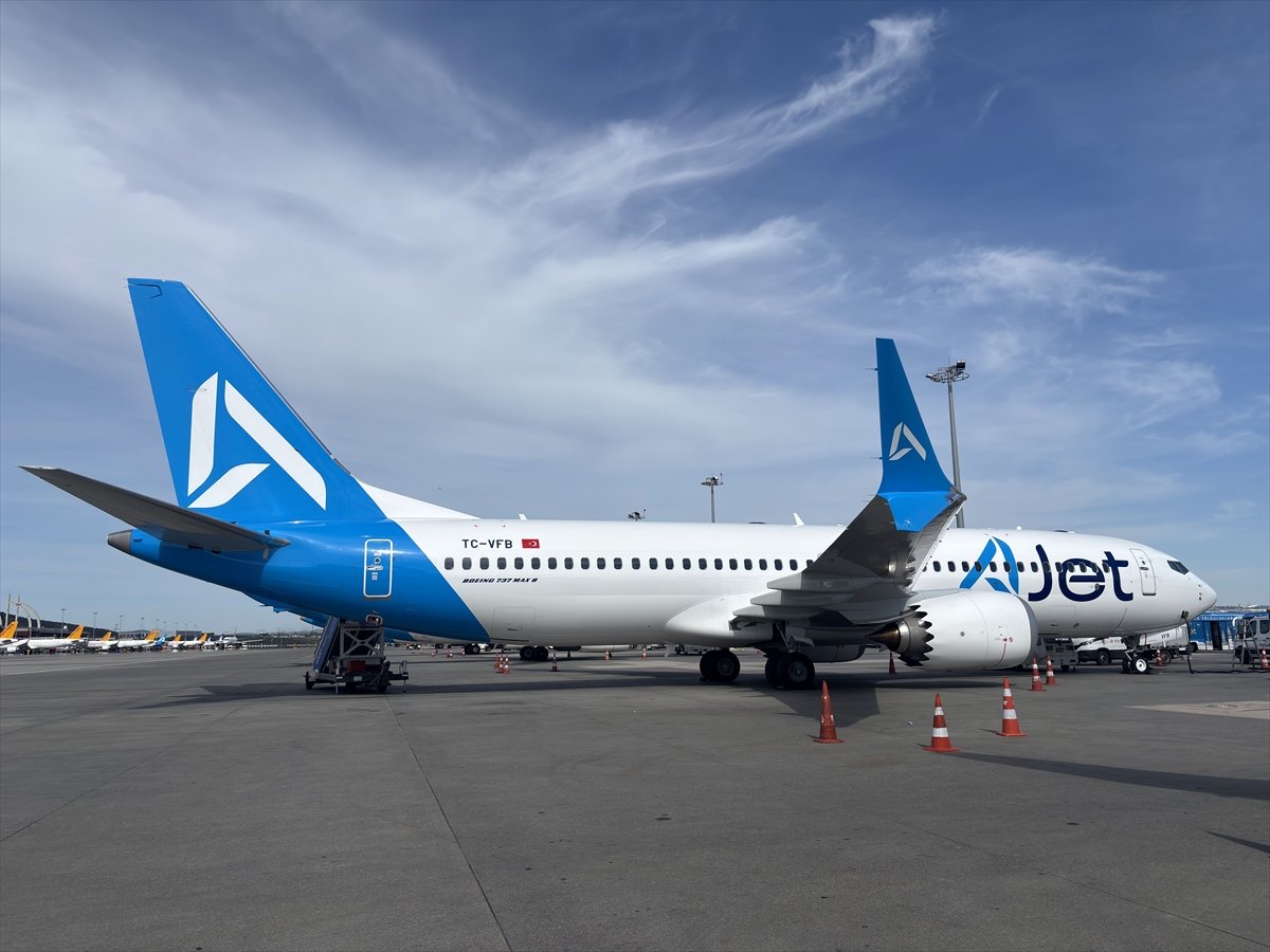 AJet'in filosuna 6 yeni uçak katıldı