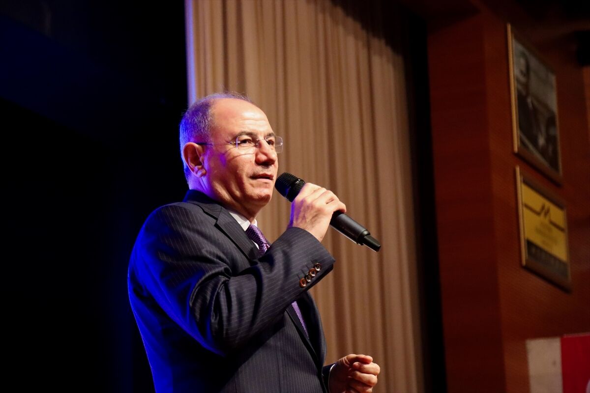 AK Parti Genel Başkanvekili Ala, Bursa'da partisinin bayramlaşma programında konuştu: