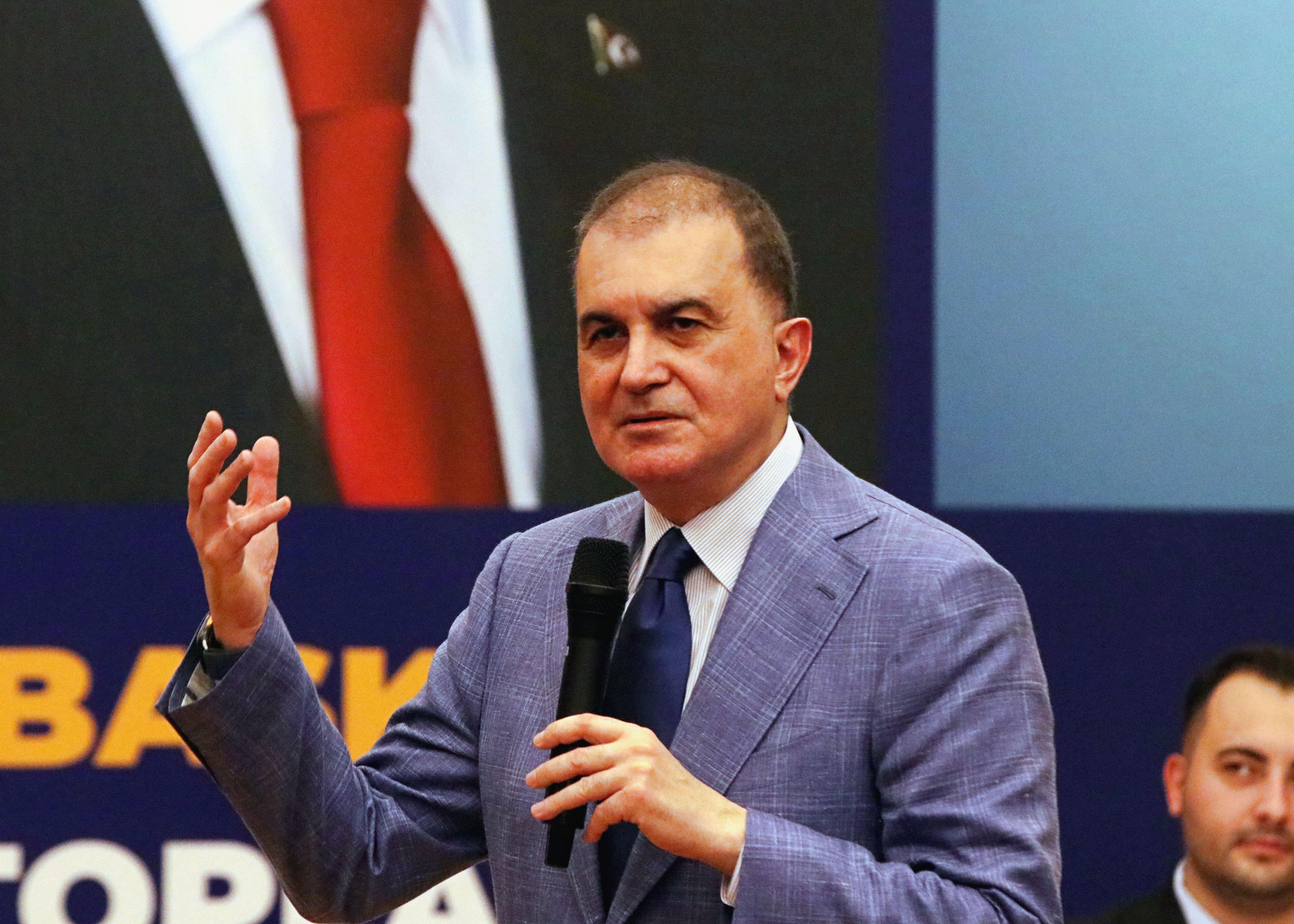 AK Parti Sözcüsü Çelik, Adana'da partisinin bayramlaşma programına katıldı: