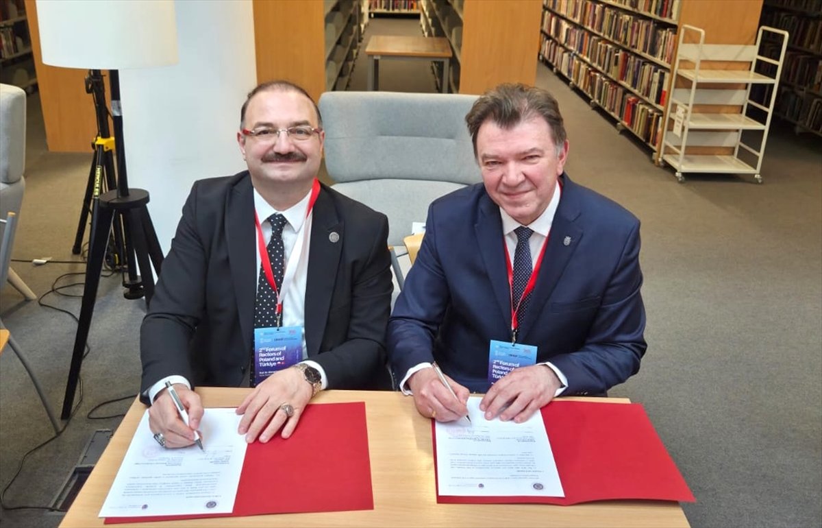 Atatürk Üniversitesi, Polonya'daki forumda Avrupa'nın köklü üniversiteleriyle işbirliği yaptı