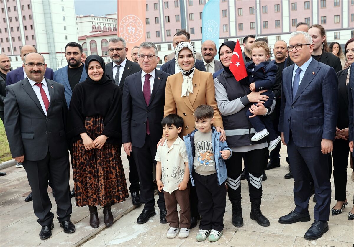 Bakan Göktaş Sivas'ta açılışta konuştu: