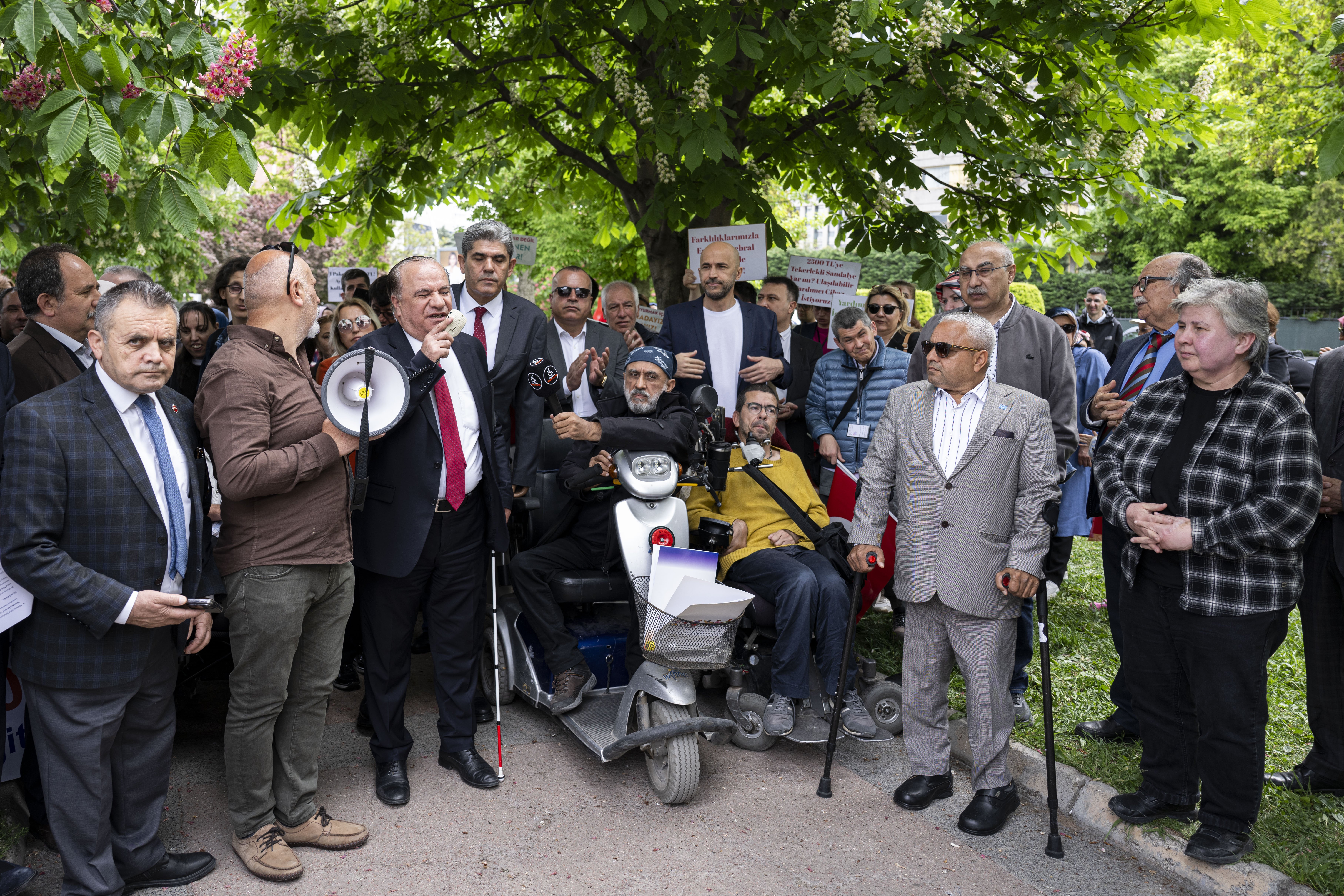 Başkentte STK'ler engellilerin talepleriyle ilgili basın açıklaması yaptı