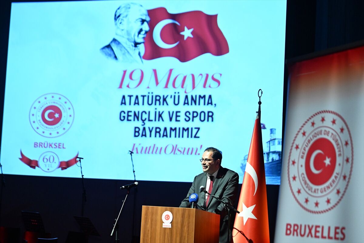 Belçika'da 19 Mayıs ile Brüksel Başkonsolosluğu'nun kuruluşunun 60'ıncı yılı kutlandı