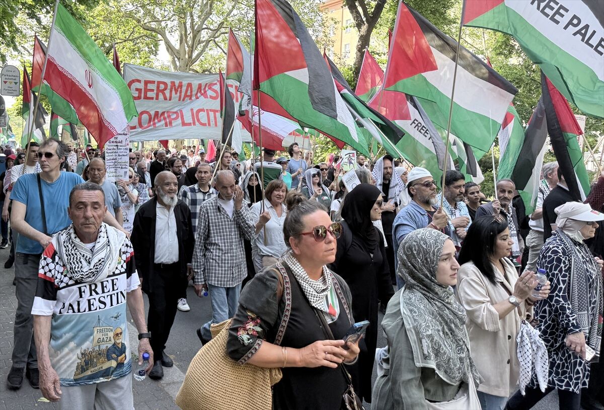 Berlin'de Filistin'e destek gösterisi düzenlendi