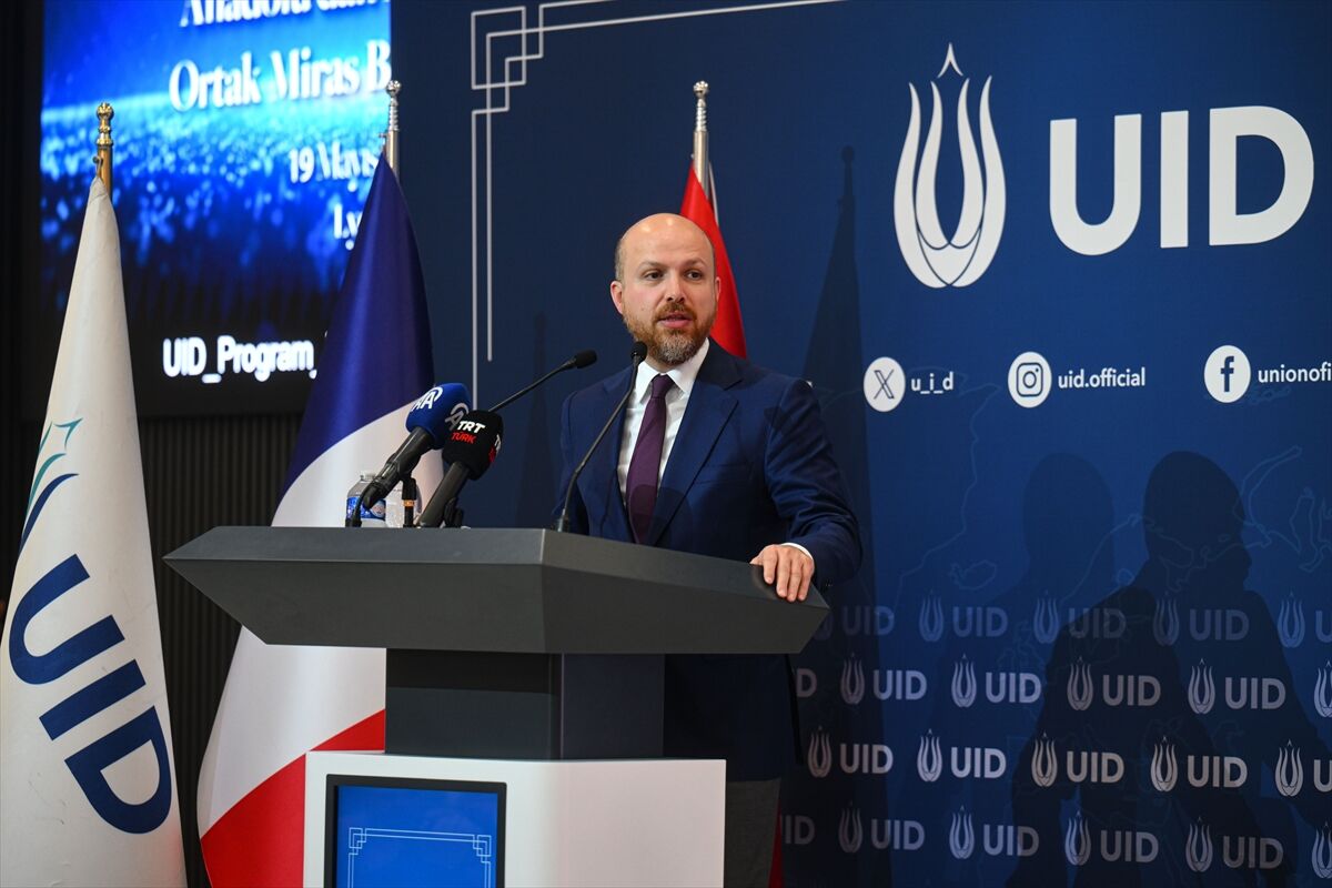 Bilal Erdoğan, Lyon'daki 'Anadolu'dan Avrupa'ya Ortak Miras Buluşmaları' programında konuştu: