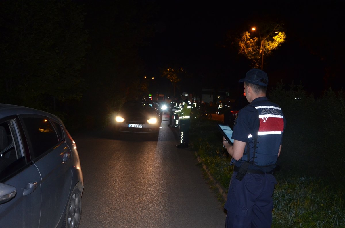 Bursa'da trafik denetimlerinde 500 bin lira ceza kesildi